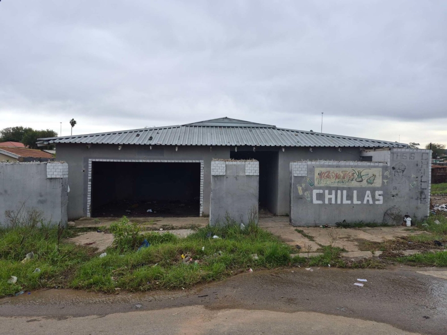 Commercial Property for Sale in Greenfields Eastern Cape